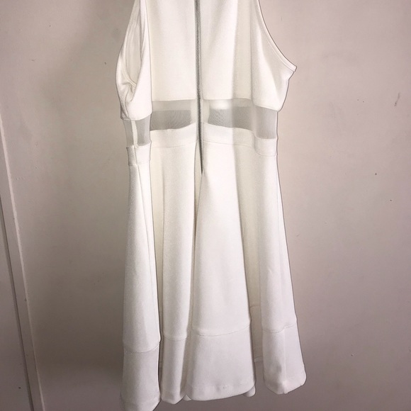 Gorgeous formal dress!! - Picture 2 of 4